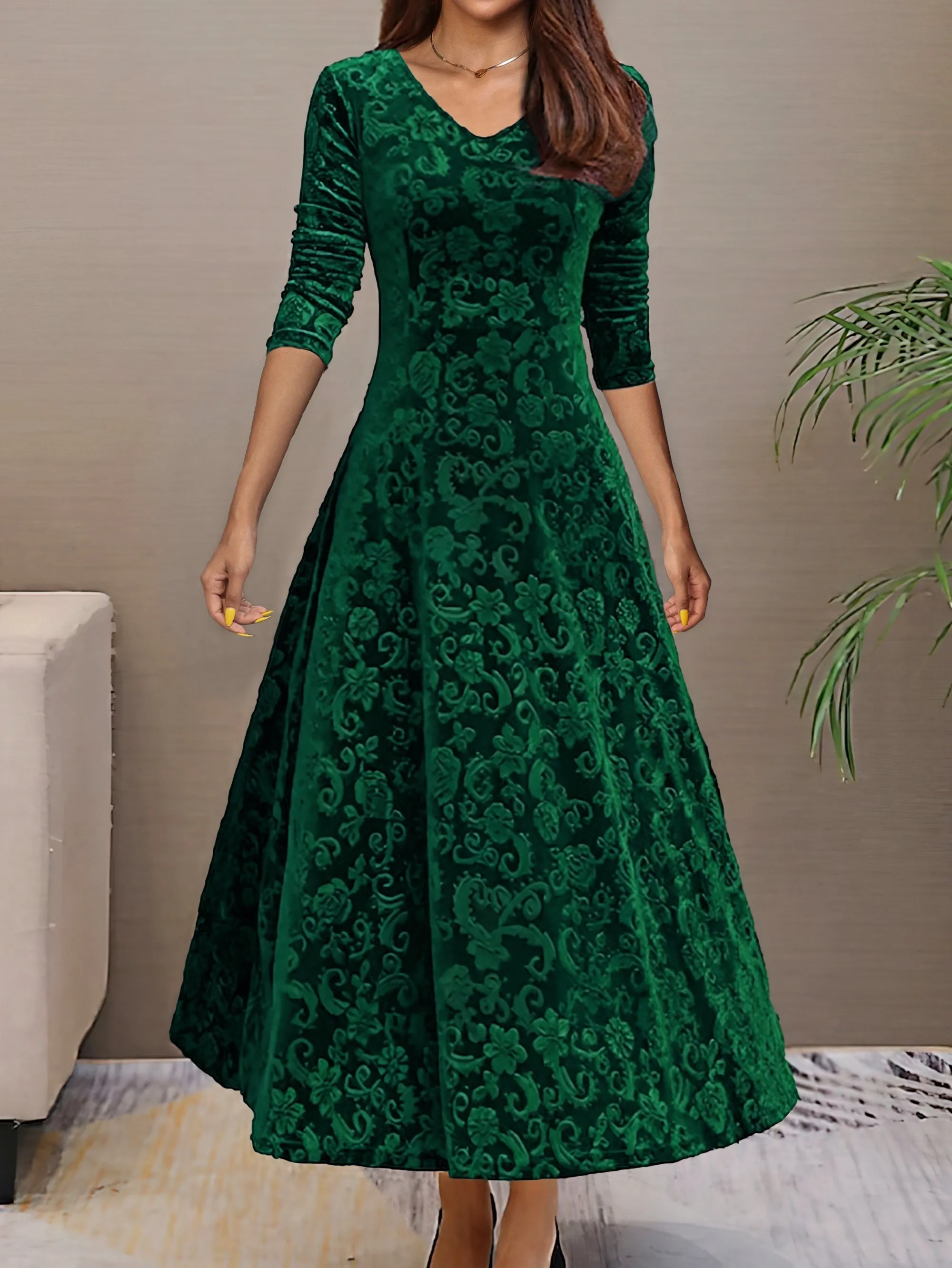 Aranza® | Women's V-neck velvet dress