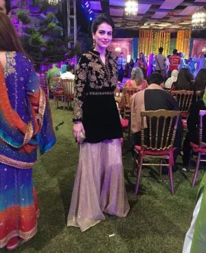 Beutifull wedding party dress in black and golden  color Model # W 889