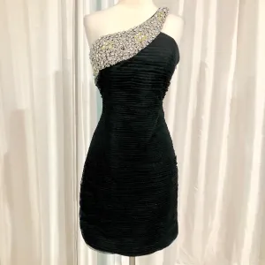 BOUTIQUE Short Black One Shoulder Gown Size 10