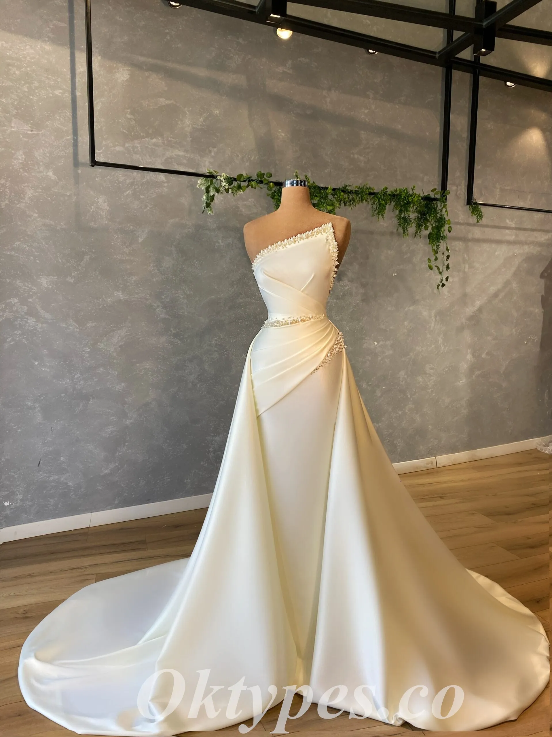 Elegant White Satin Strapless Sleeveless Side Mermaid Long Prom Dresses,PDS0814
