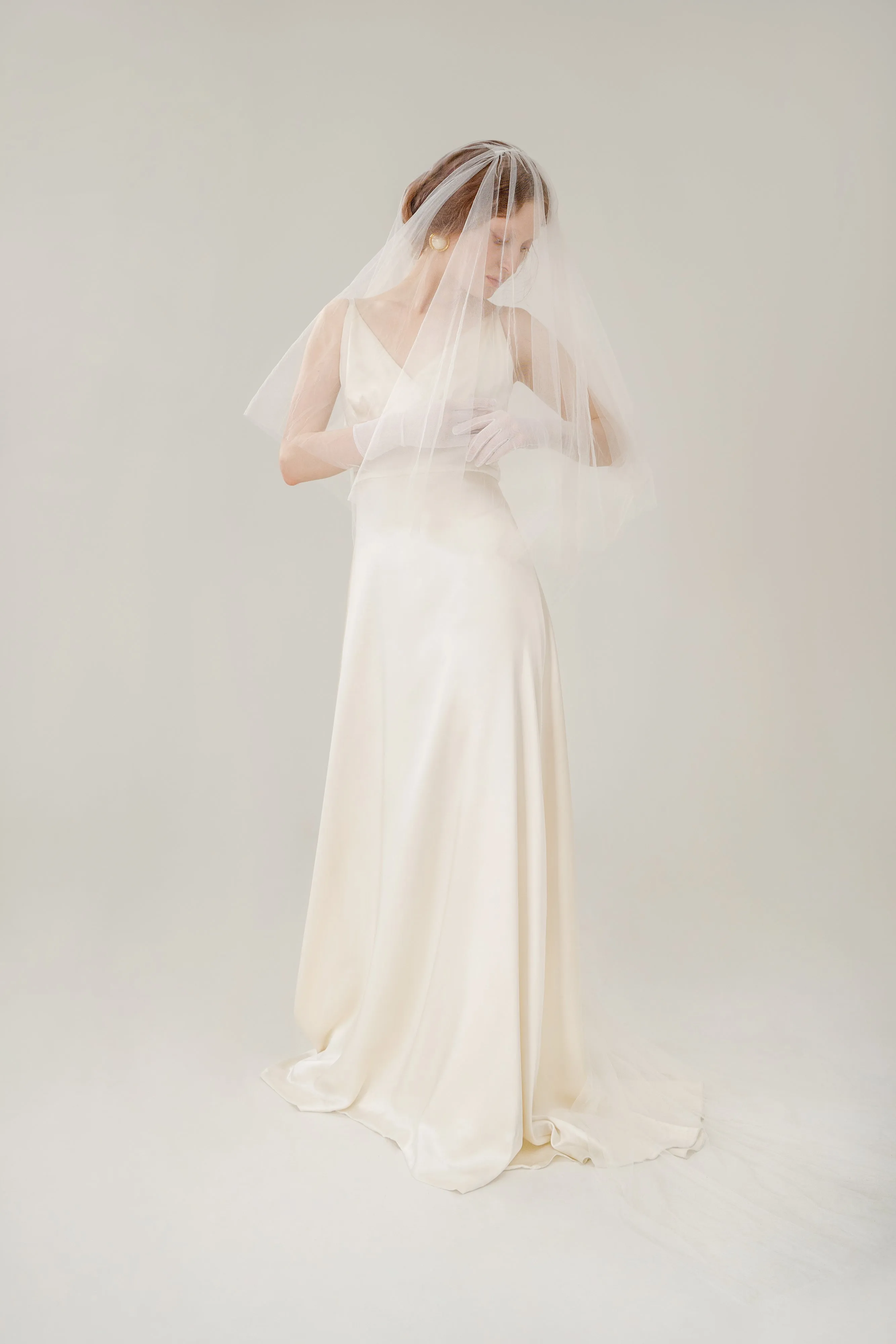 Elizabeth Two-Tier Cascade Veil