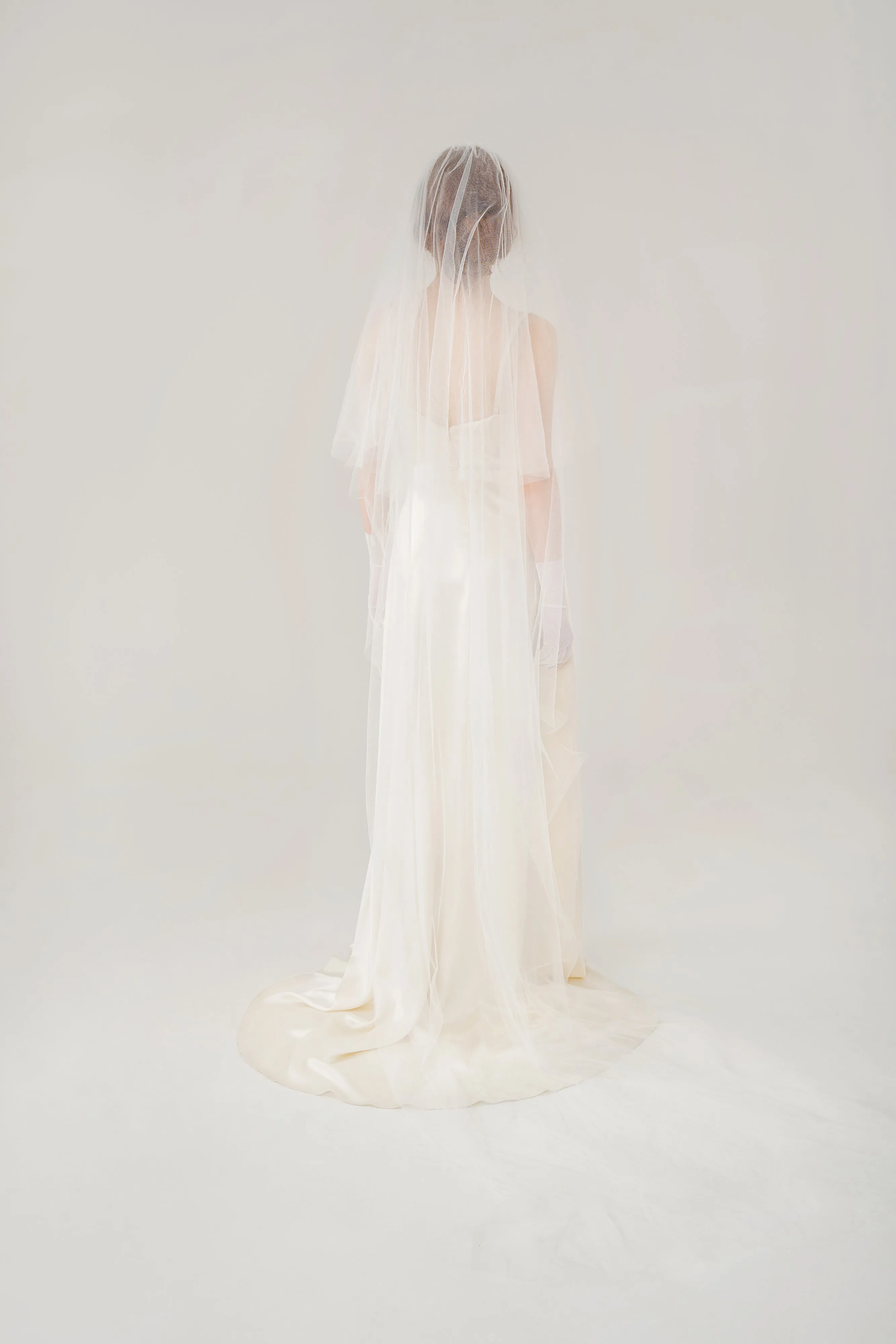 Elizabeth Two-Tier Cascade Veil