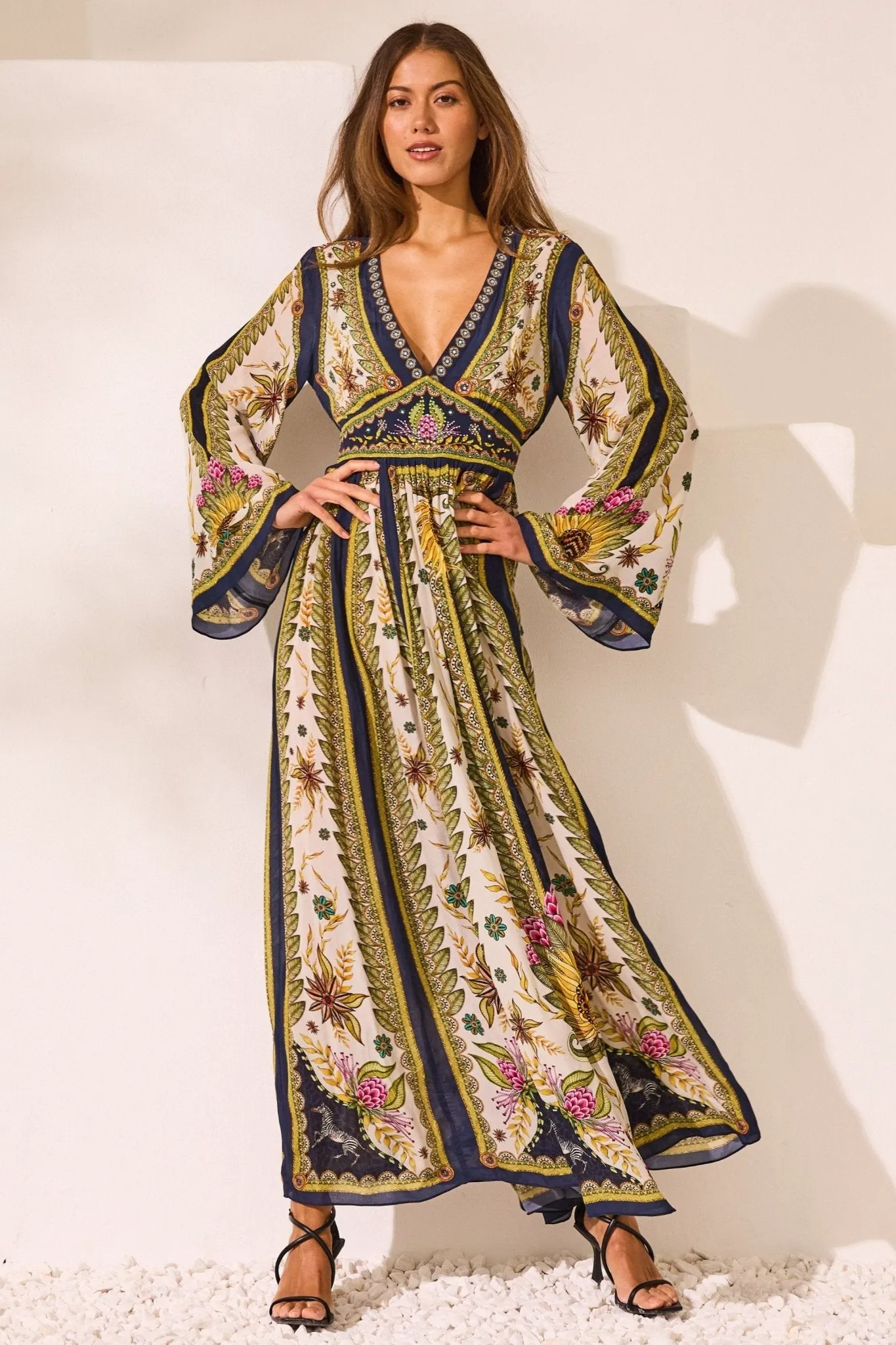 Princess Of Savannah Maxi w Flare Sleeves