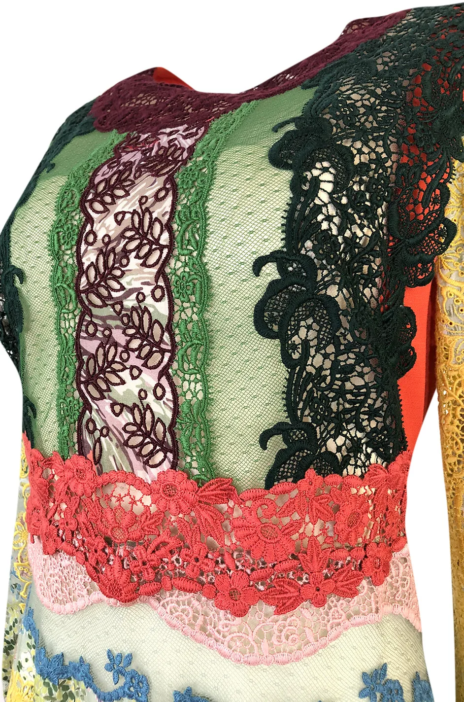 Resort 2016 Valentino Lace, Silk and Cotton Backless Patchwork Dress