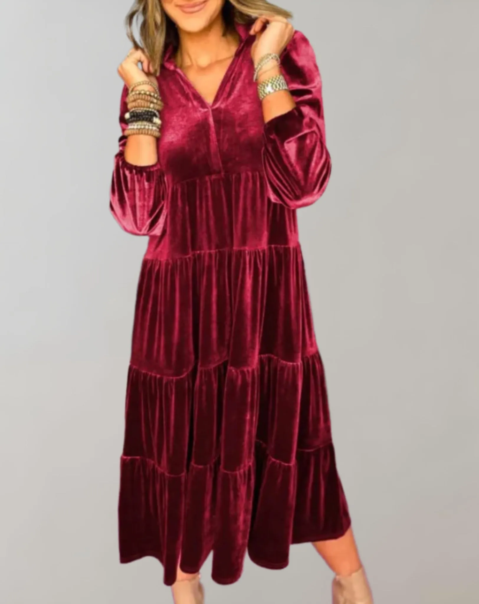 Rita® | Loose velvet dress with a V-neck