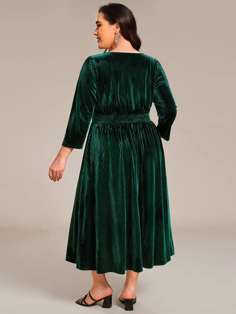 Robe d'invitée de mariage en velours plissé extensible grande taille