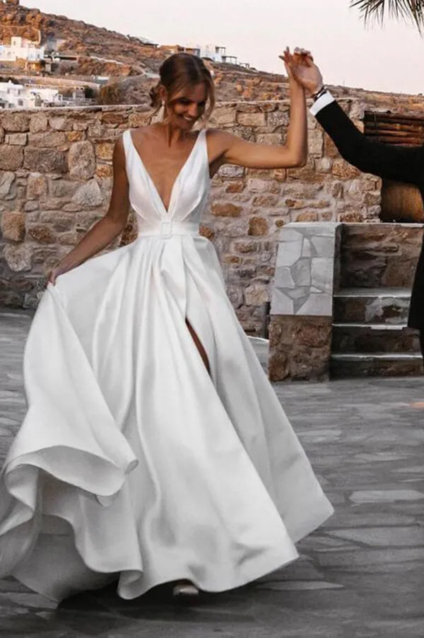 Roycebridal Elegant Satin A-line V-neck Sweep Train Wedding Dresses, Bridal Gown, MW621