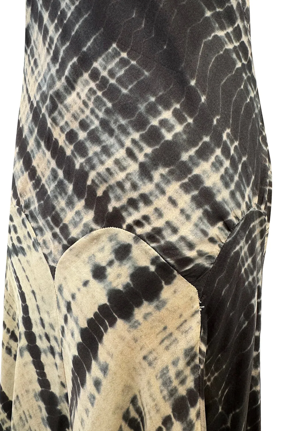 Spectacular Spring 2004 Alexander McQueen Backless Feather Light Silk Tie Dye Dress