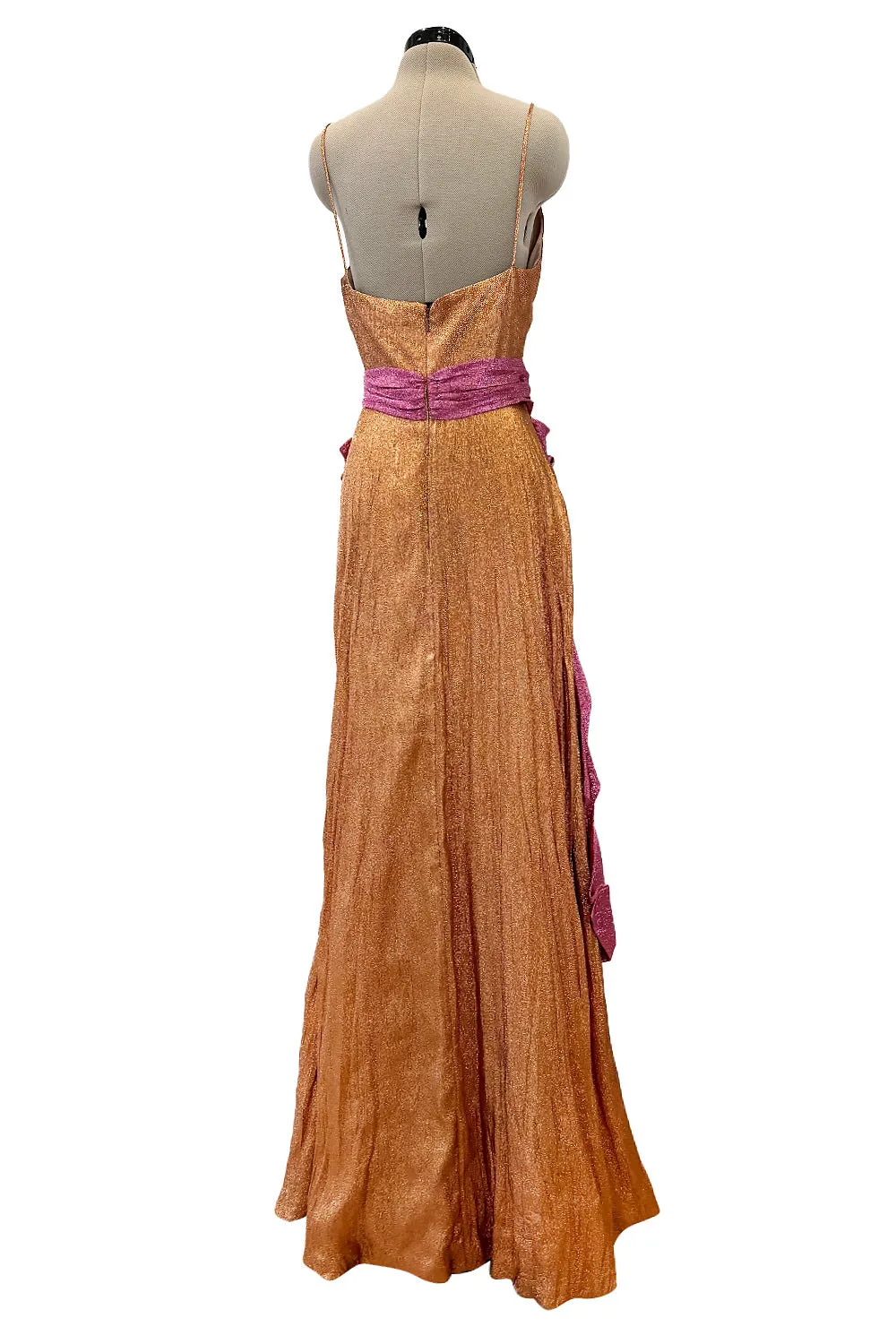 Stunning 2017 Gucci by Alessandro Michele Metallic Copper Gold Lame Dress w Attached Pink Bow