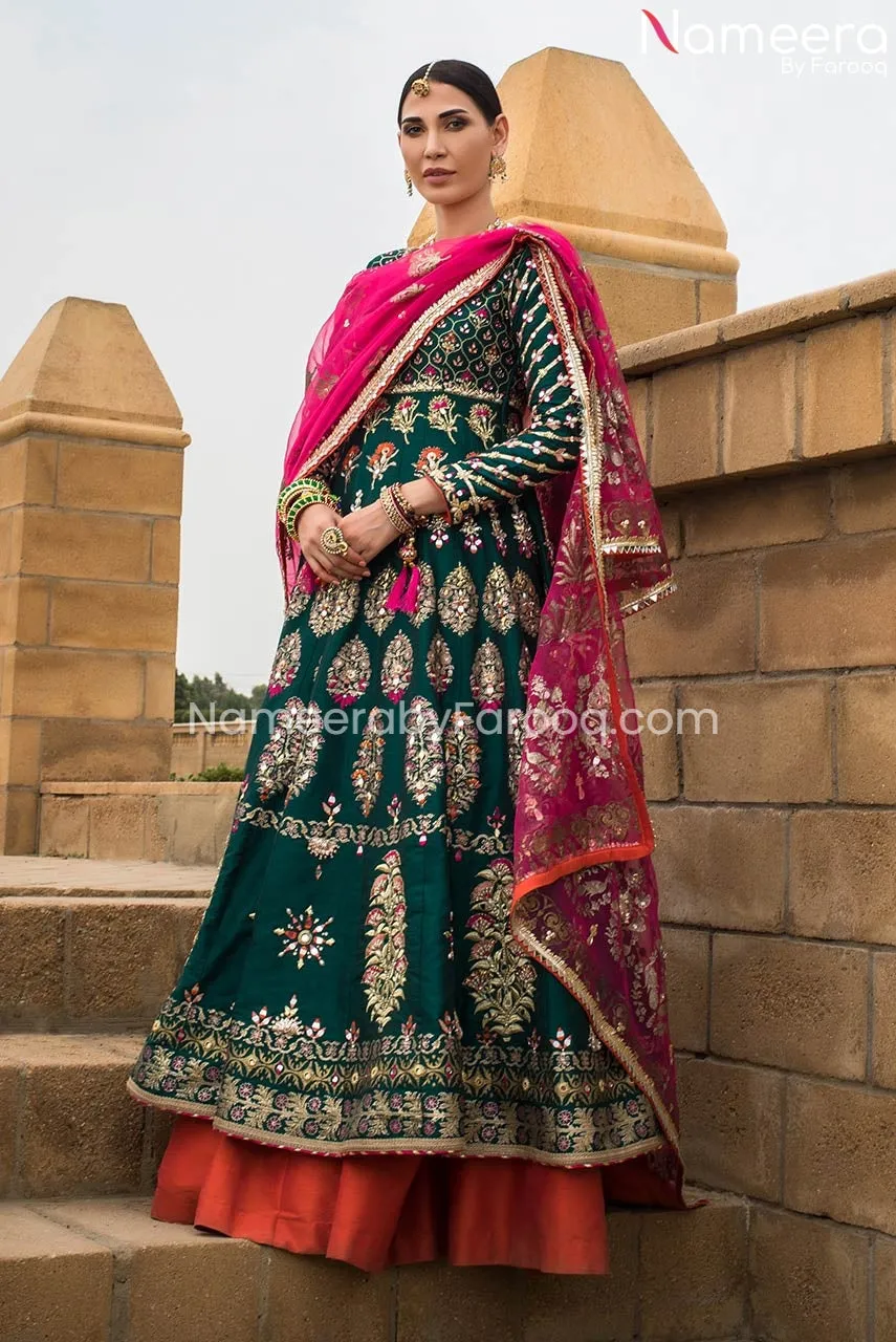 Stunning Pakistani Gowns for Wedding Party 2021 #PN25