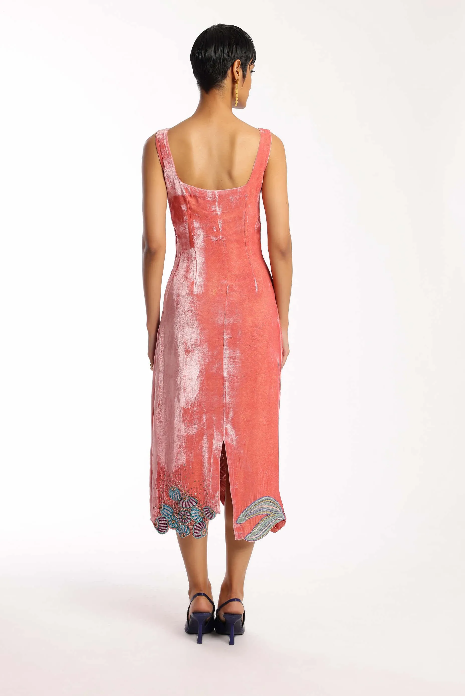 Synergy salmon gown