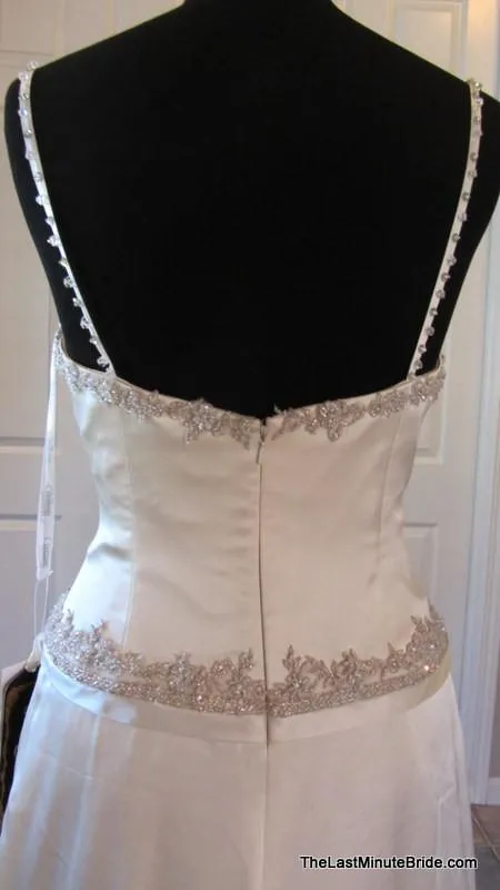 Winnie Couture 2185 "Farrah"